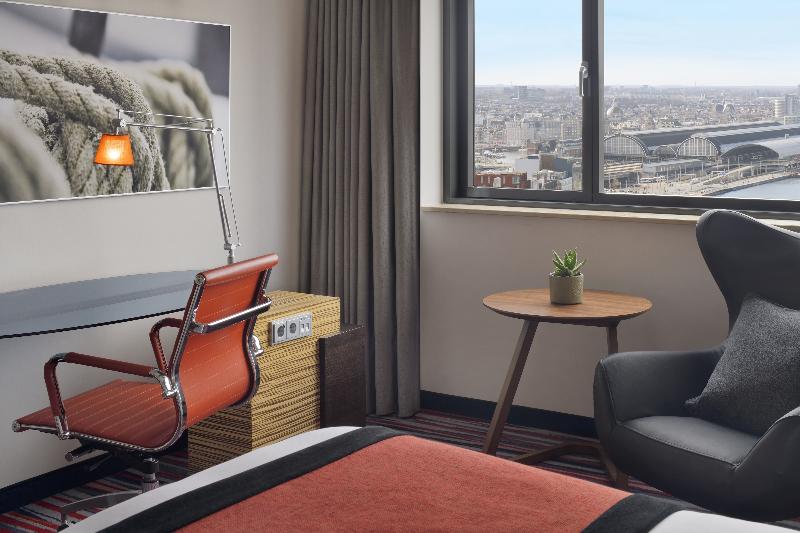 Mövenpick Hotel Amsterdam City Centre - Oda