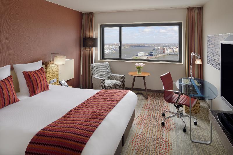 Mövenpick Hotel Amsterdam City Centre - Oda