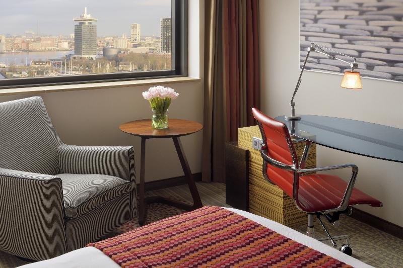 Mövenpick Hotel Amsterdam City Centre - Oda