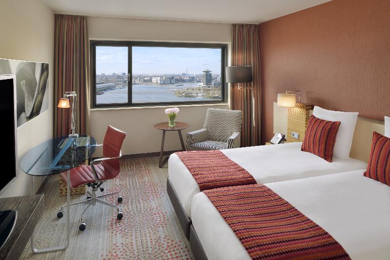 Mövenpick Hotel Amsterdam City Centre - Oda