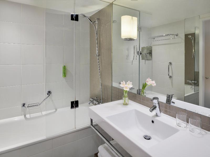 Mövenpick Hotel Amsterdam City Centre - Oda
