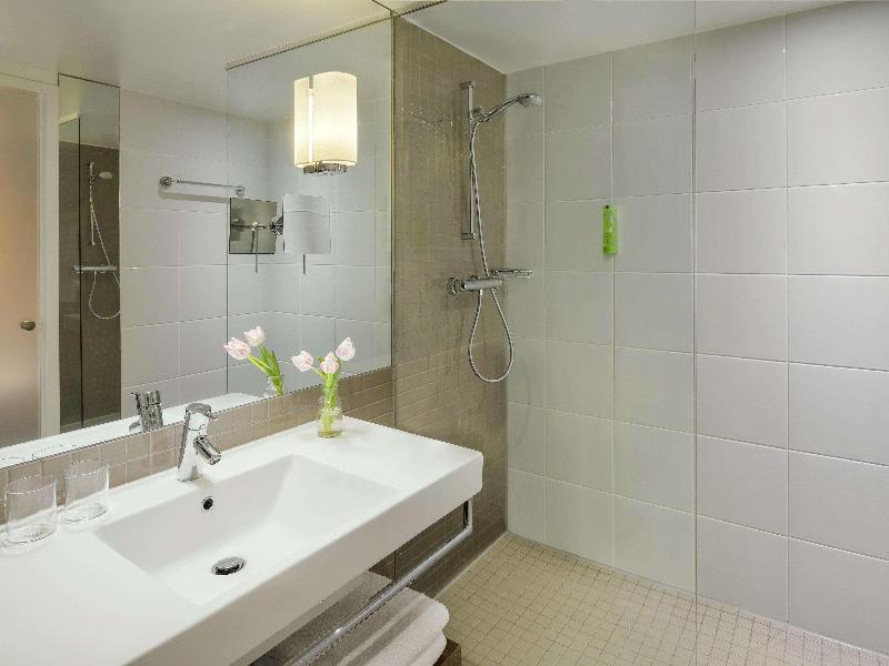 Mövenpick Hotel Amsterdam City Centre - Oda