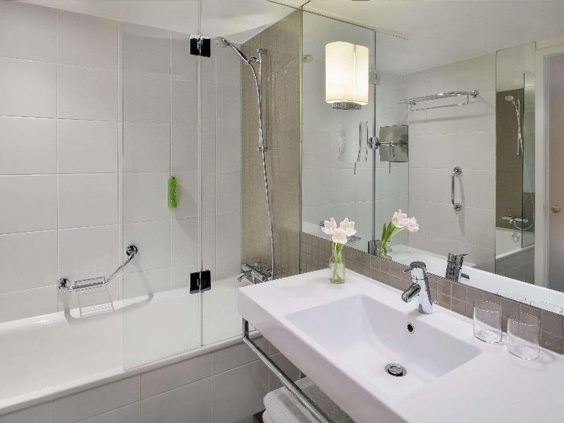 Mövenpick Hotel Amsterdam City Centre - Oda