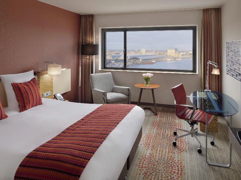 Mövenpick Hotel Amsterdam City Centre - Oda