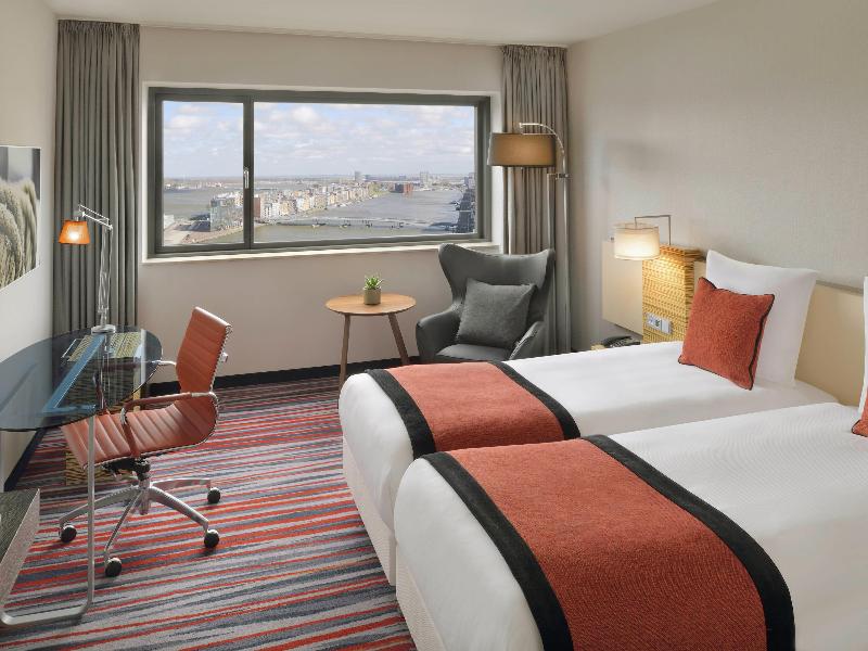 Mövenpick Hotel Amsterdam City Centre - Oda