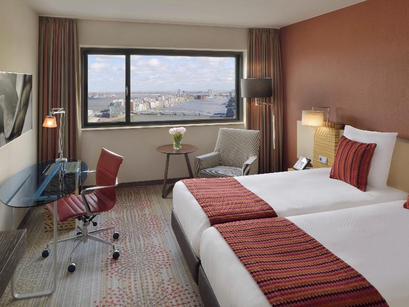 Mövenpick Hotel Amsterdam City Centre - Oda