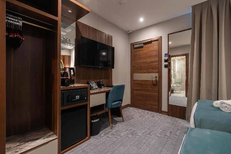St Mark's Merit Hotels - Oda