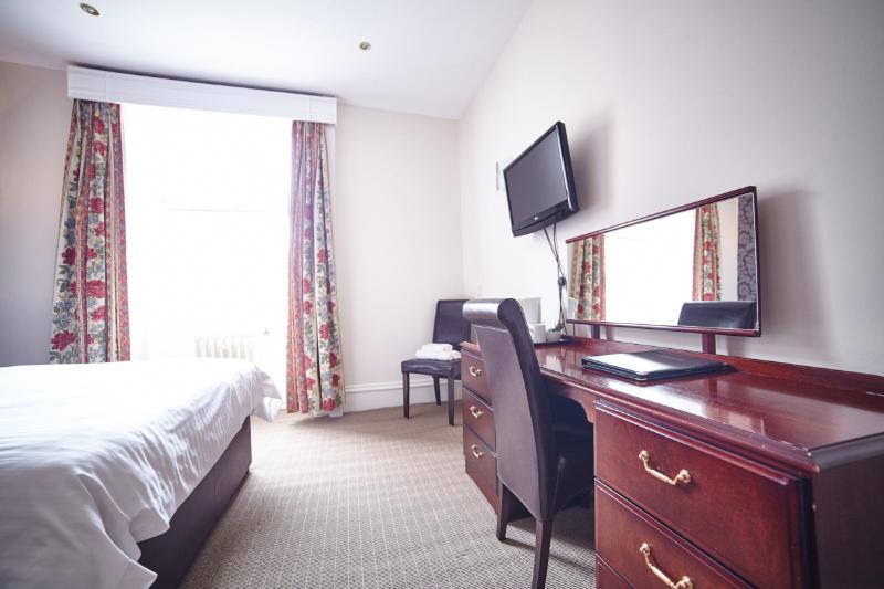 Station Hotel Aberdeen - Oda