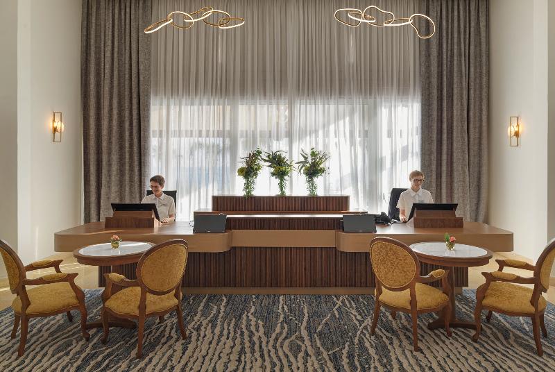 Alexander The Great Beach Hotel - Lobi