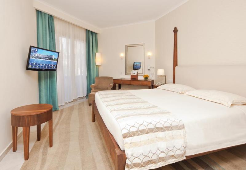 Alexander The Great Beach Hotel - Oda