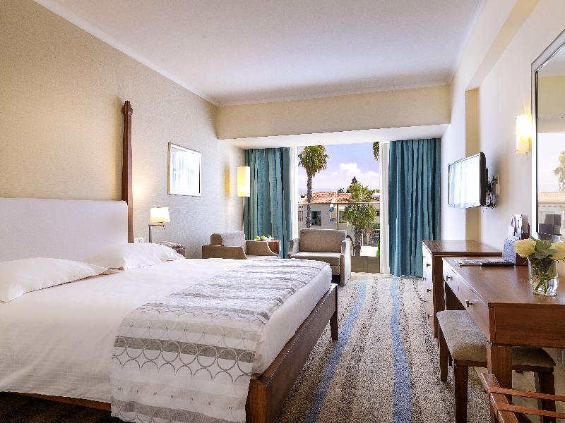 Alexander The Great Beach Hotel - Oda