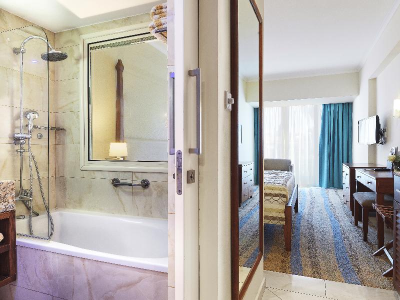 Alexander The Great Beach Hotel - Oda