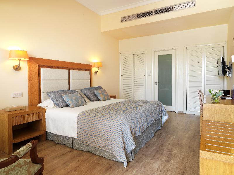 Alexander The Great Beach Hotel - Oda