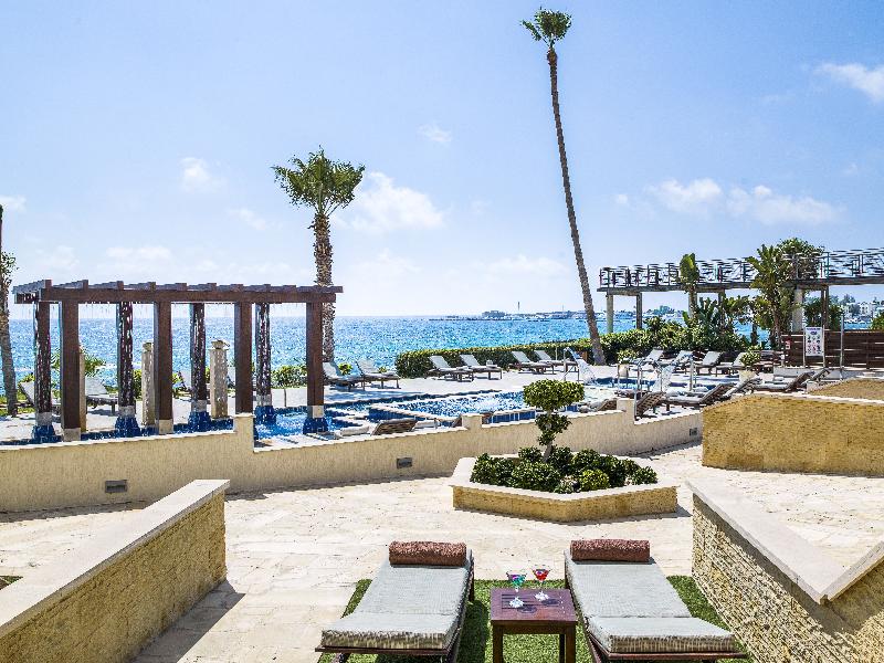 Alexander The Great Beach Hotel - Oda