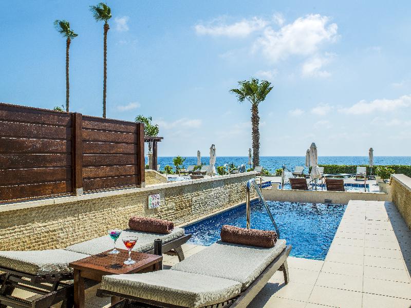 Alexander The Great Beach Hotel - Oda
