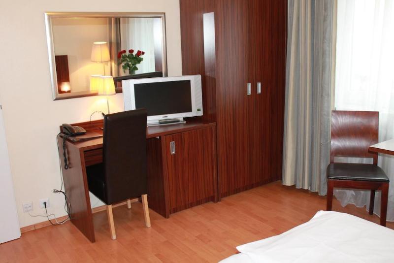 City Hotel Mercator - Genel