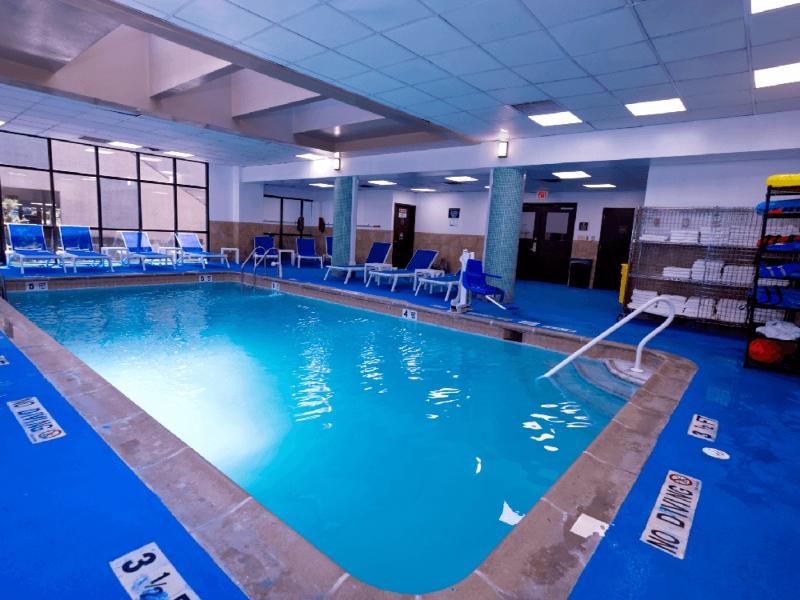 Harmony Suites Secaucus Meadowlands - Havuz
