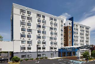 Hampton Inn Newark Airport otel fotoğrafı