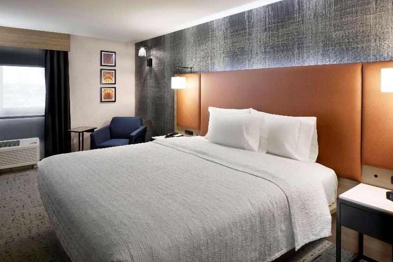 Hampton Inn Newark Airport - Oda