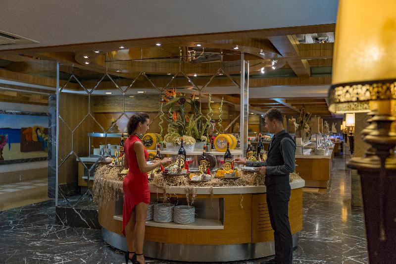 Royal Dragon Hotel - Restoran