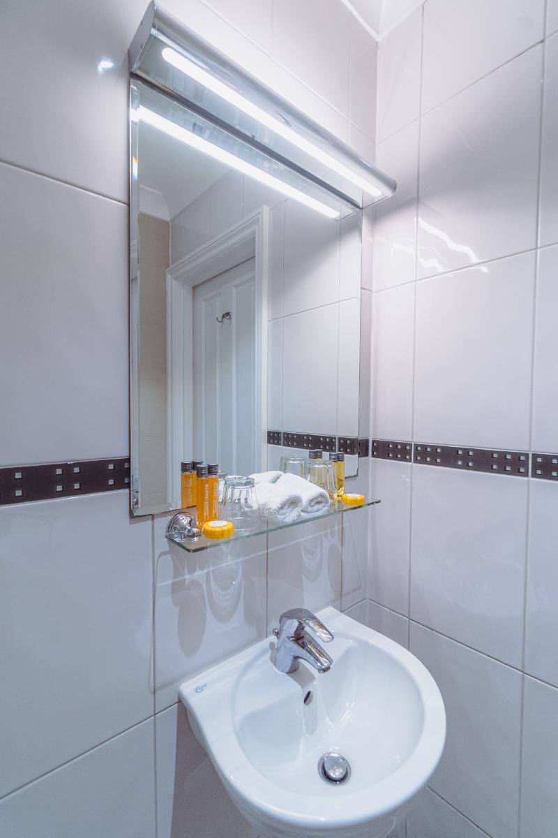 London House Hotel - Oda