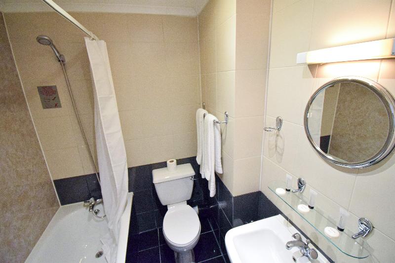 Pembridge Palace Hotel - Oda