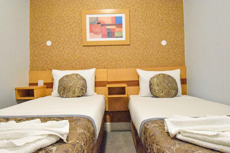 Pembridge Palace Hotel - Oda