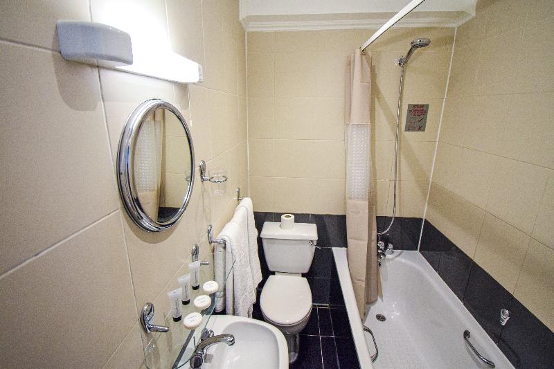 Pembridge Palace Hotel - Oda