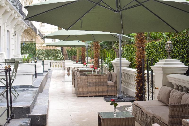Pembridge Palace Hotel - Teras