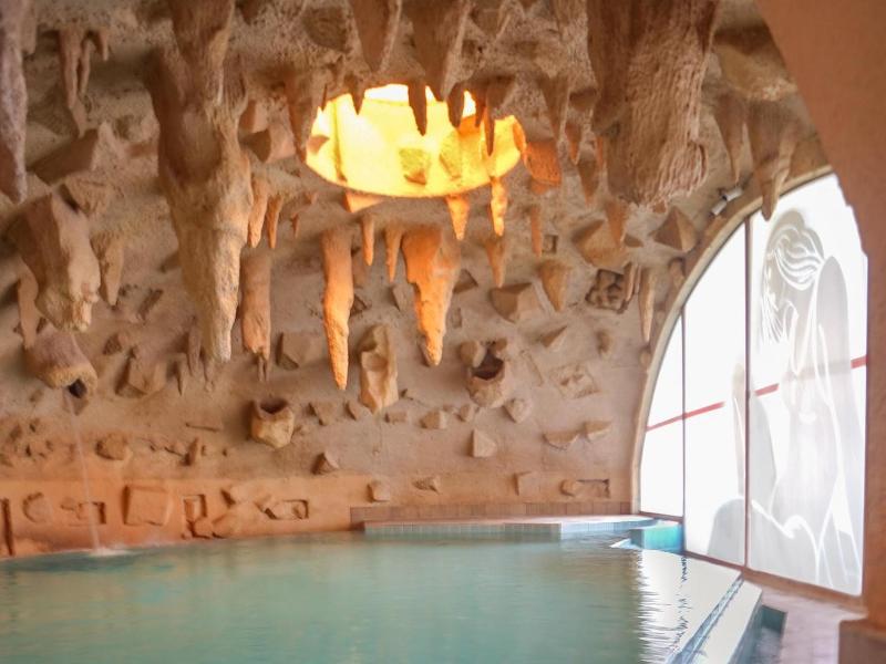 Thermal Htls & Walliser Alpentherme Leukerbad - Oda