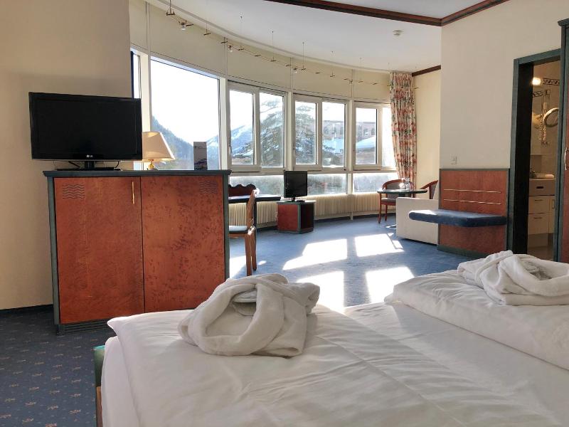 Thermal Htls & Walliser Alpentherme Leukerbad - Oda
