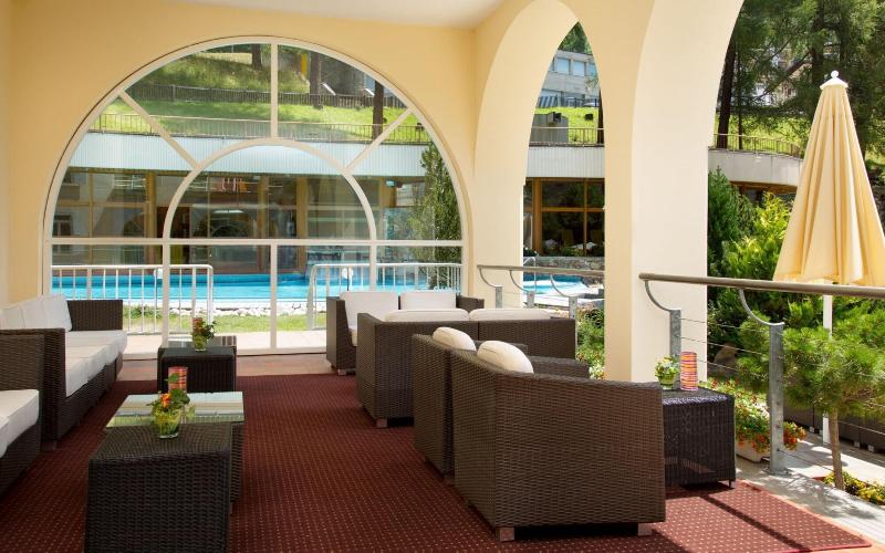 Thermal Htls & Walliser Alpentherme Leukerbad - Teras