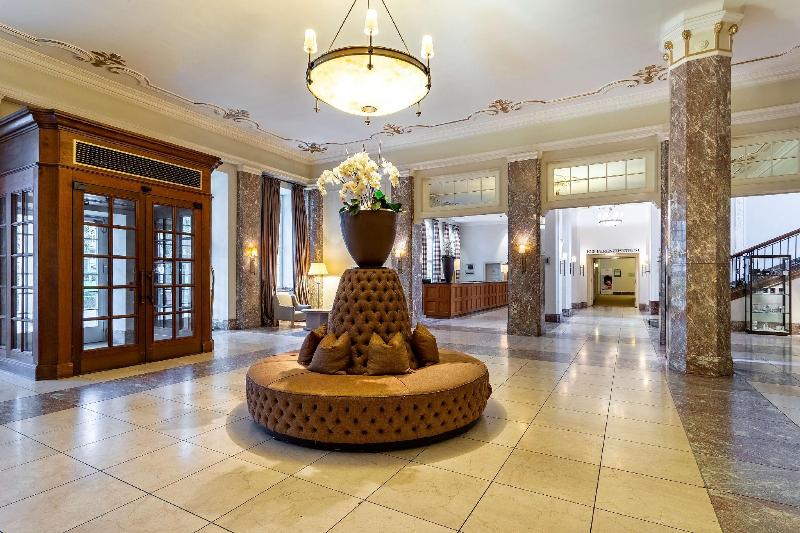 Parkhotel Quellenhof Aachen - Lobi