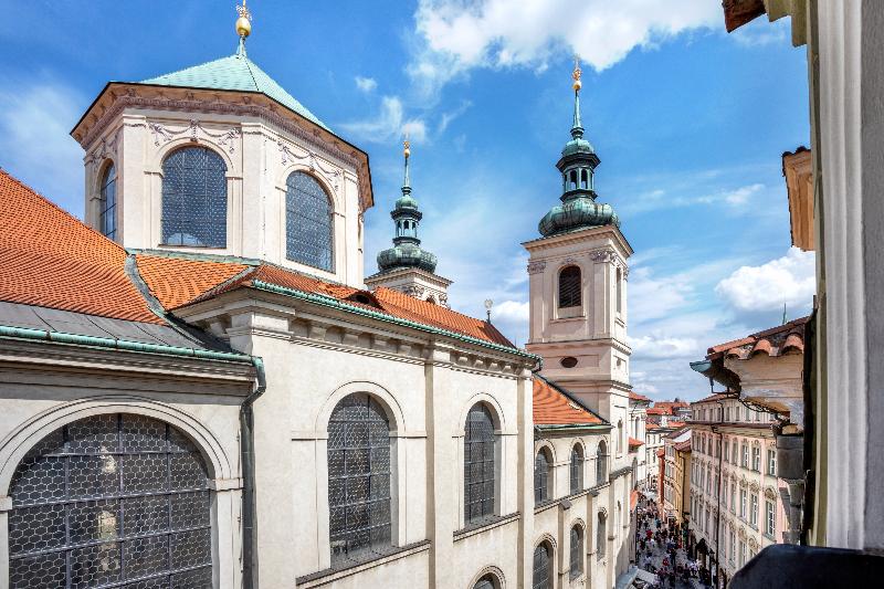 Hotel U Zlatého Stromu Prague by BHG - Genel