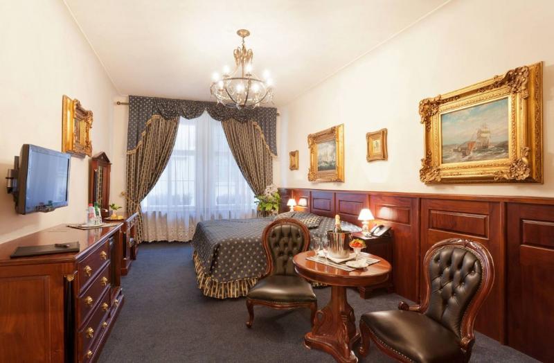 Hotel U Zlatého Stromu Prague by BHG - Oda