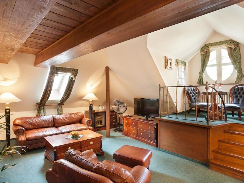 Hotel U Zlatého Stromu Prague by BHG - Oda