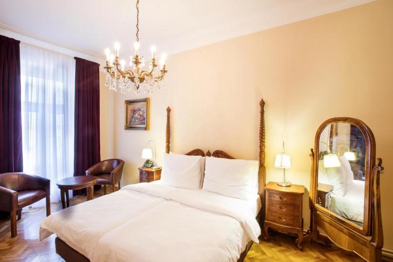 Hotel U Zlatého Stromu Prague by BHG - Oda