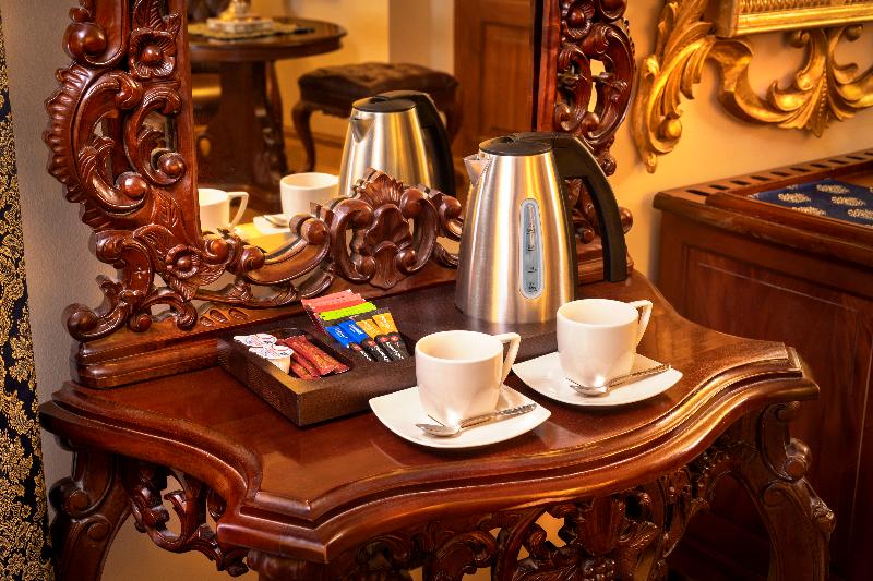 Hotel U Zlatého Stromu Prague by BHG - Oda