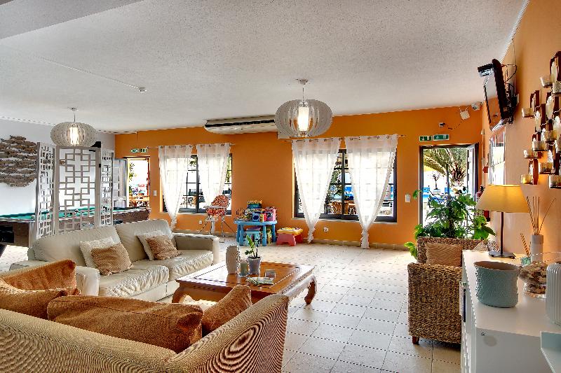 Novochoro Apartments - Lobi