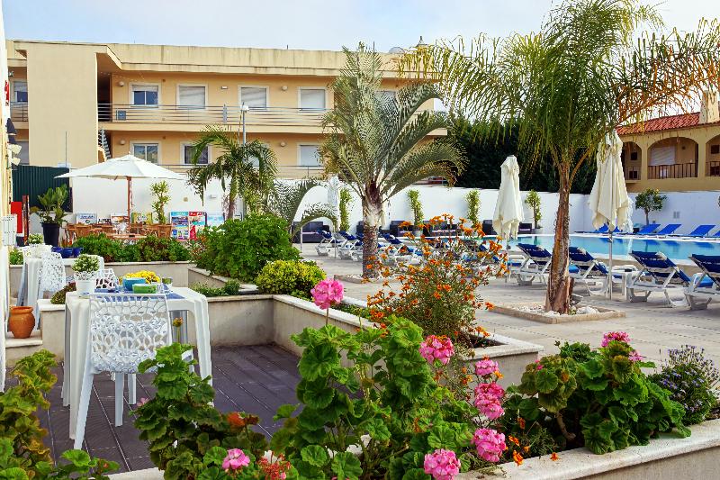 Novochoro Apartments - Genel