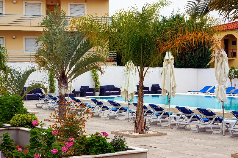 Novochoro Apartments - Genel