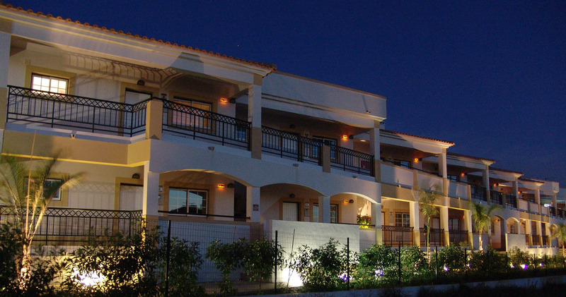 Novochoro Apartments - Genel