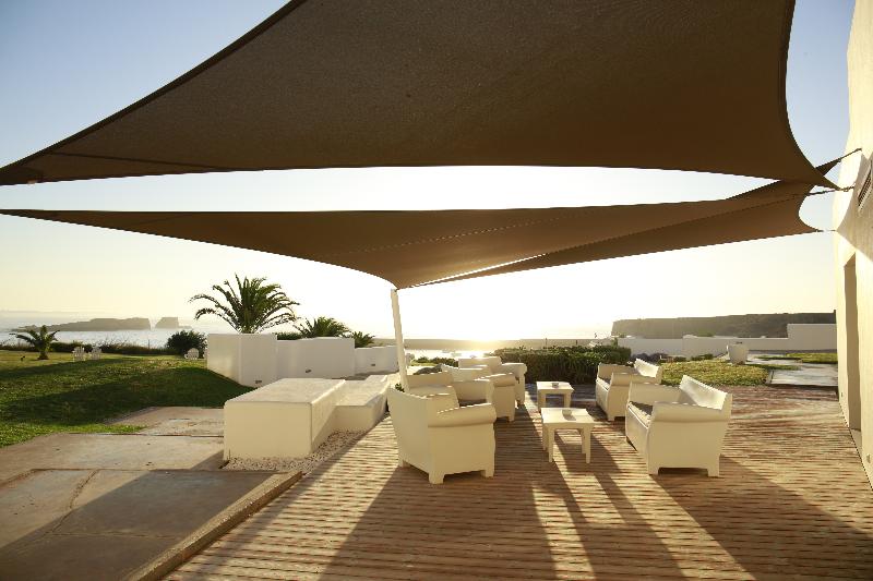 Memmo Baleeira Hotel - Teras