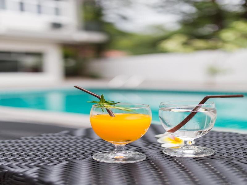 Oasis Hotel Chiang Mai - Havuz