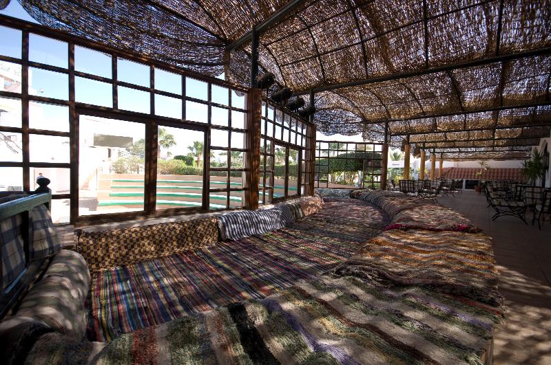 Lotus Bay Beach Resort - Bar