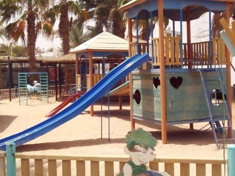 Lotus Bay Beach Resort - Aktivite