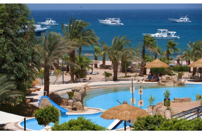 Lotus Bay Beach Resort - Havuz