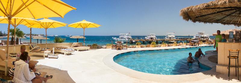 Lotus Bay Beach Resort - Havuz