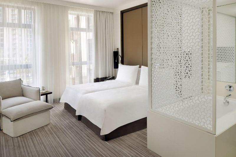 Hotel Boulevard, Autograph Collection ex Vida - Havuz