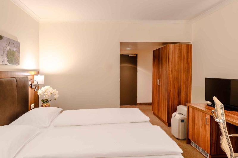 Plaza Premium Wien - Oda